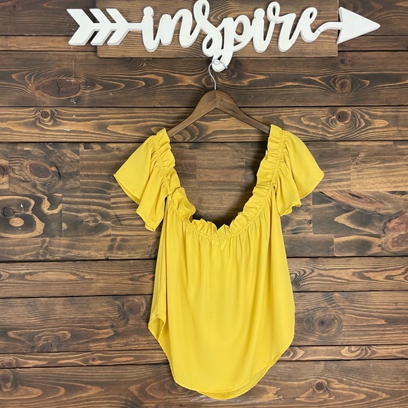 Active USA | Ruffle Top Off Shoulder Blouse Flowy Swing Top Mustard Yellow - Picture 5 of 7